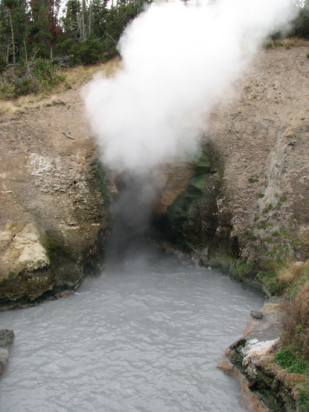 Dragon Mouth Spring