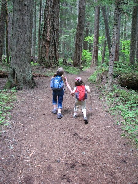 Hiking Sisters